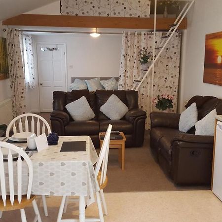 Immaculate 1-Bed Lodge Newton Abbot Torquay Kingskerswell Ngoại thất bức ảnh